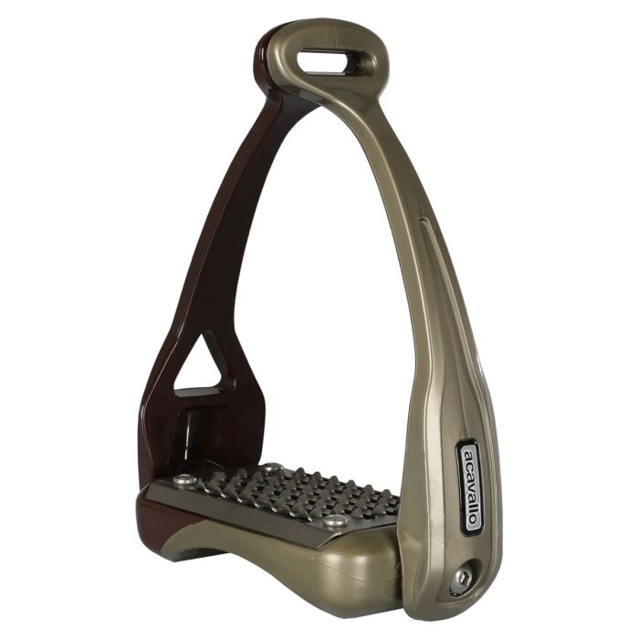 Riparazione Dei Gioielli Dell'oro Mani Del Gioielliere Con Gli Strumenti Ed I Isolati Su Bianco Fondo Image143744675 - Foto 7