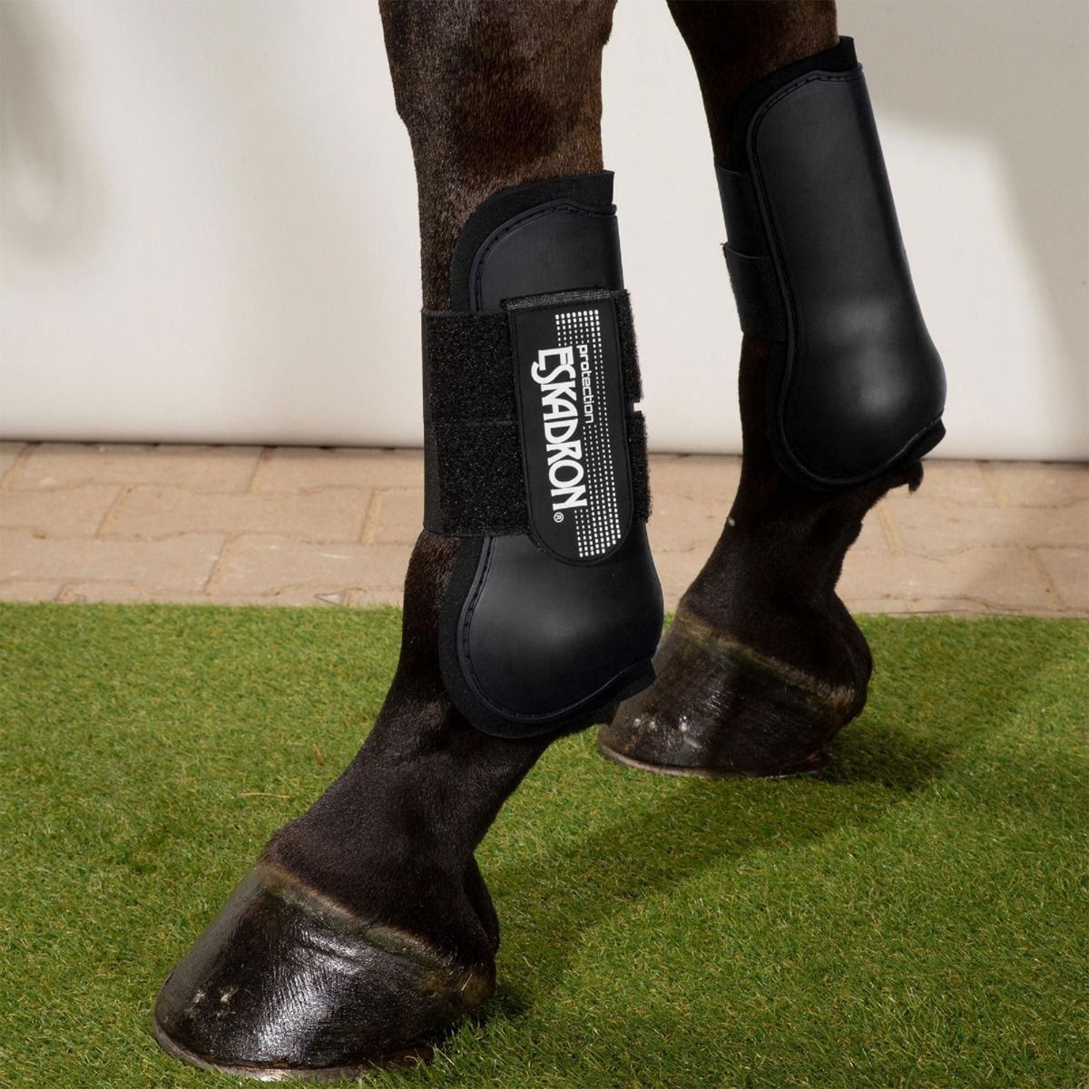 Eskadron tendon and fetlock boots outlet